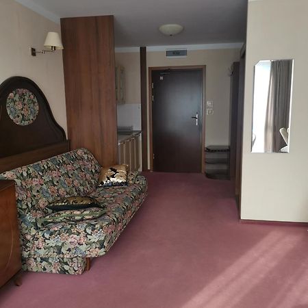 Apartamenty Rodzinne Przy Plazy Kołobrzeg Szoba fotó