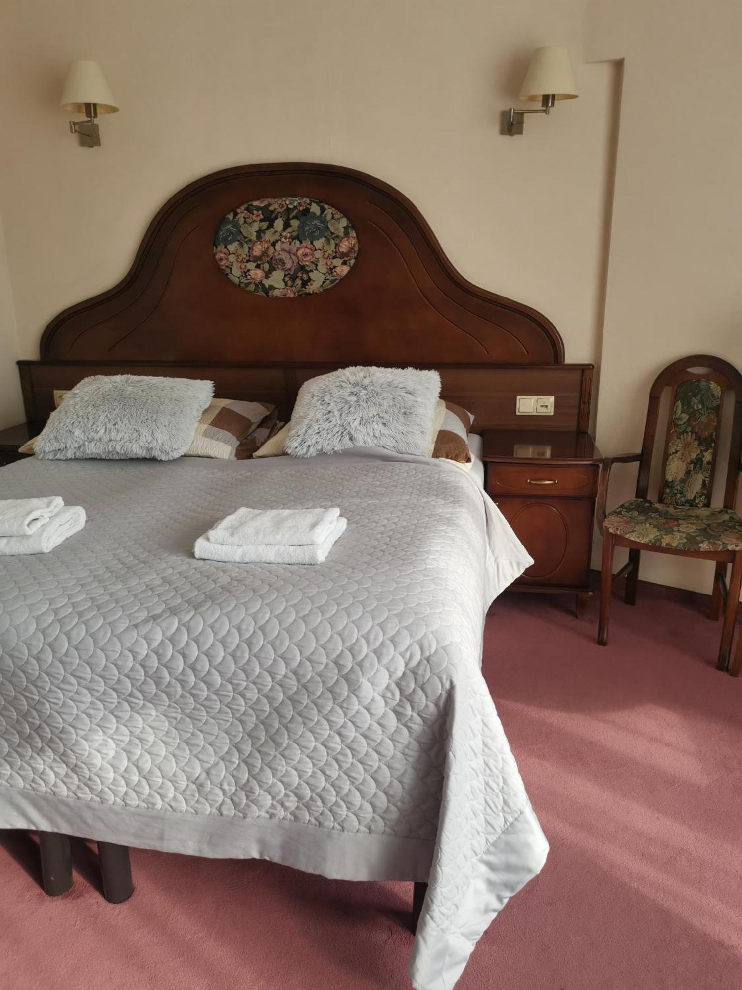 Apartamenty Rodzinne Przy Plazy Kołobrzeg Szoba fotó